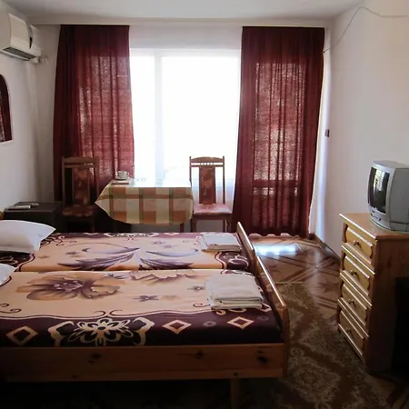 Central Guesthouse-3