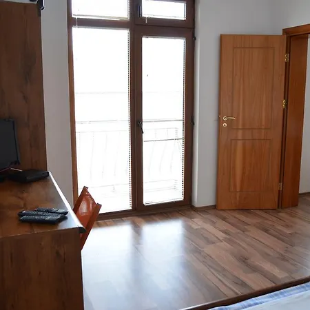 Art Apartments - Pomorie-3