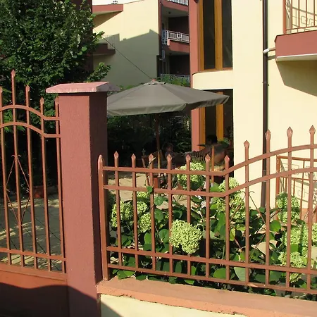 Guest House Radiana-3