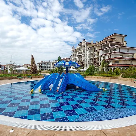 Apartments In Complex Poseidon-3