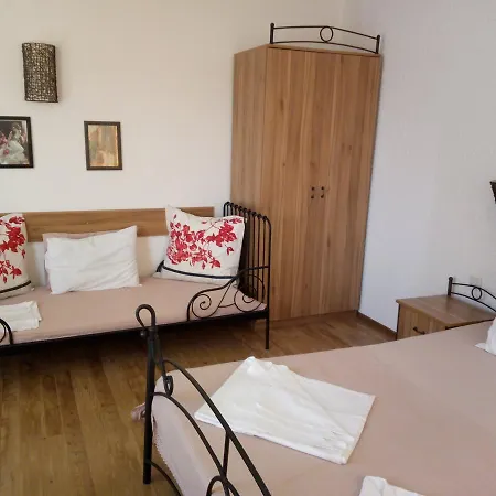 Family Hotel Bellehouse-3