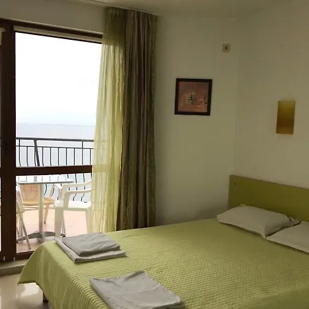 Apartment Slantse-3