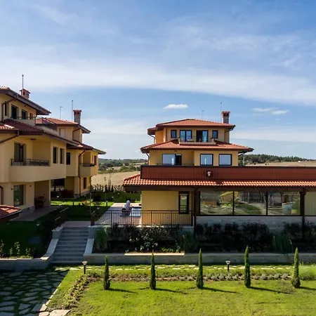 Villa Em-3
