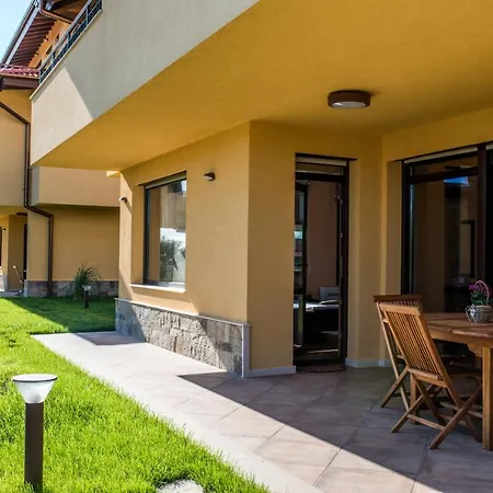 Villa Em-2