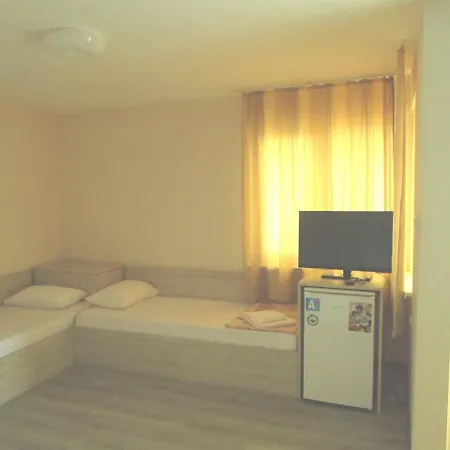 Guest House Kamburovi-3