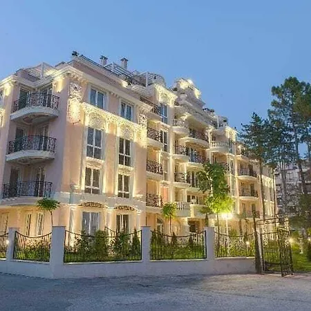 Venera & Anastasia Palace-2