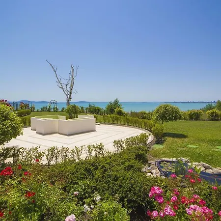 Studio In Diamond Beach-2