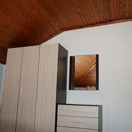 Guest House Lambovi - Lyubomir Lambov-2
