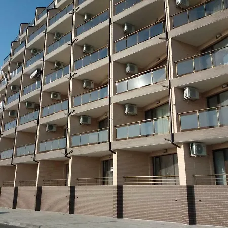 Luxury Apartment Sea Breeze-3