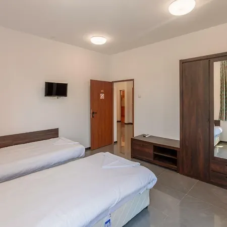 Seaside Guest Rooms-3
