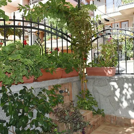 Villa Mirage-2