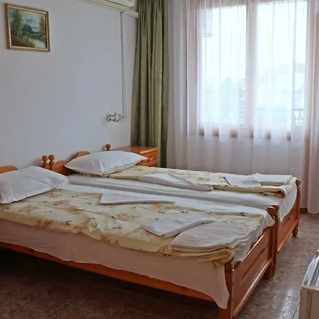 Guest House Kostadinovi-2