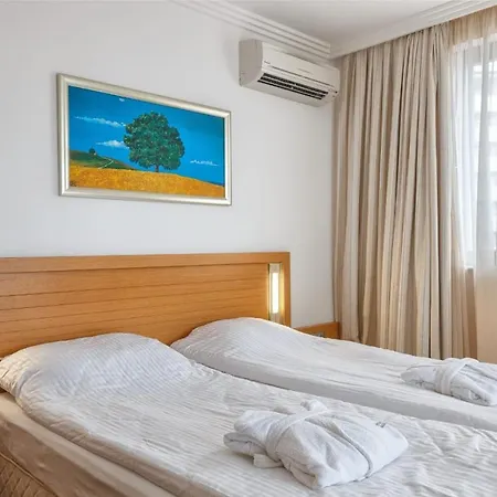 Private Apartments In Emerald-3