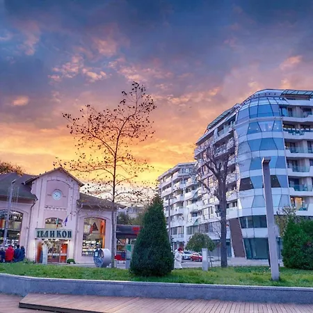 Super Central Luxury Apartments-3