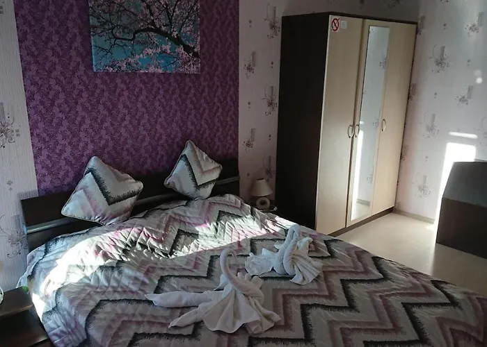 Sianie: Beachfront Apartment in Sunny Beach Center