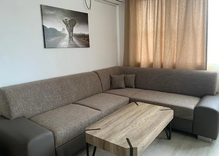 Pet friendly Sunny Days Luxury Apartment Pomorie
