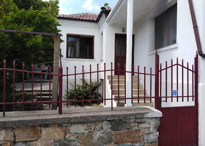 Town House On Ropotamo Str. Hotel Ахтопол