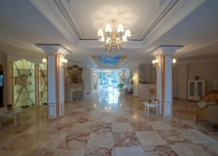 Huisdiervriedelijke Izida Palace Apartments Sunny Beach