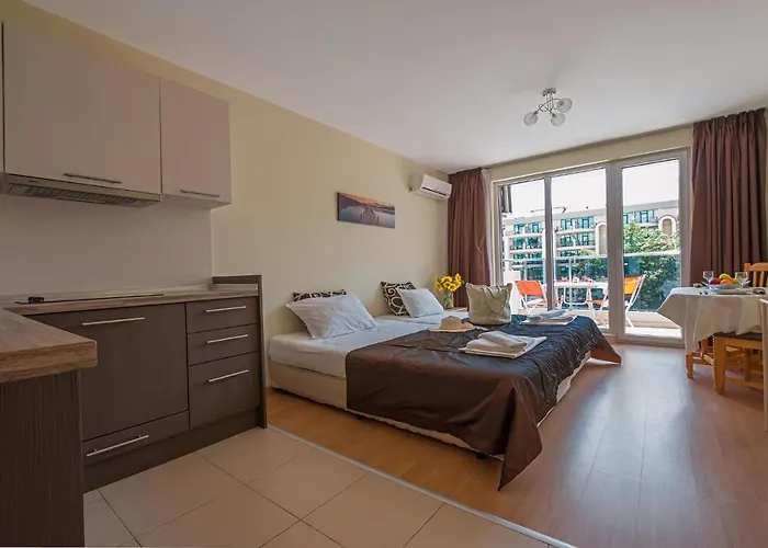 Admiral Plaza Holiday Apartments Sunny Beach