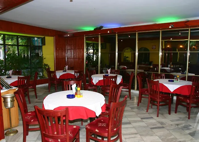 Family Hotel Flora Nesebar