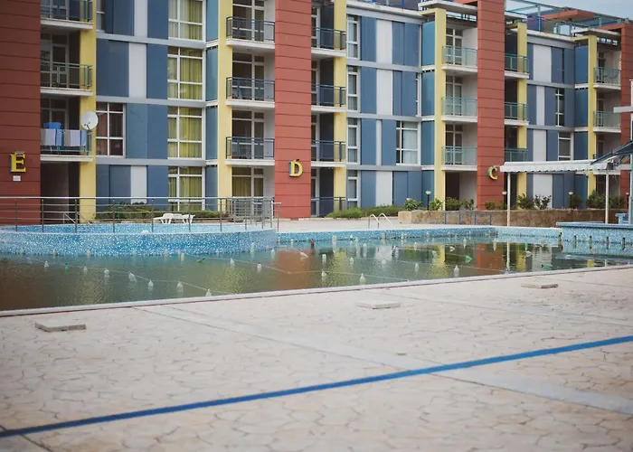Pet friendly ~ Elit ~ Studio With A Pool In Sunny Beach Apartment