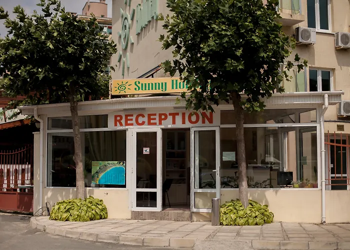 Sunny Holiday Apartments Nessebar Avec Terrain de Golf