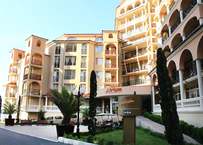 Atrium Beach Елените