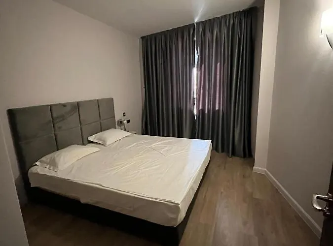 Huisdiervriedelijke Gia Waterfront Beach Apartment Sunny Beach