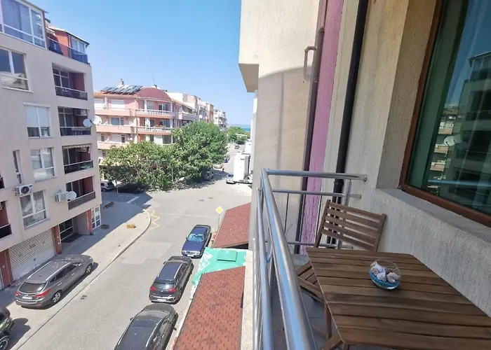 One-Bedroom Apartment In Pomorie