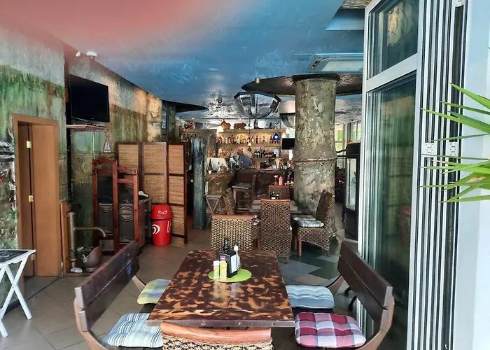 Central, 1 Bed Apt, 3* Yassen Sunny Beach admite animales