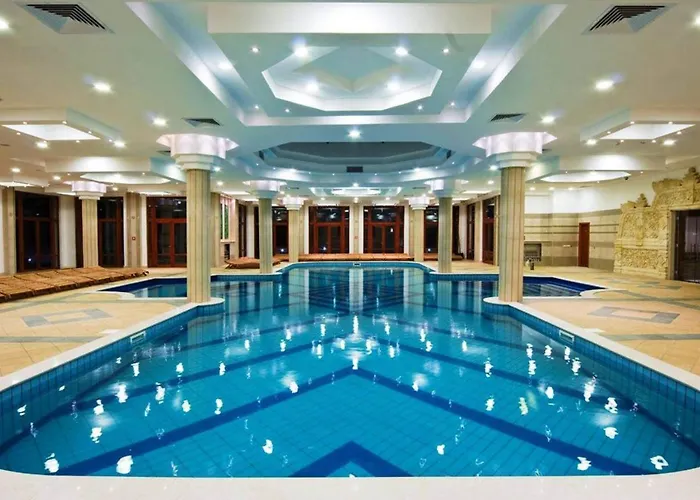 Emerald Beach Resort & Spa Равда