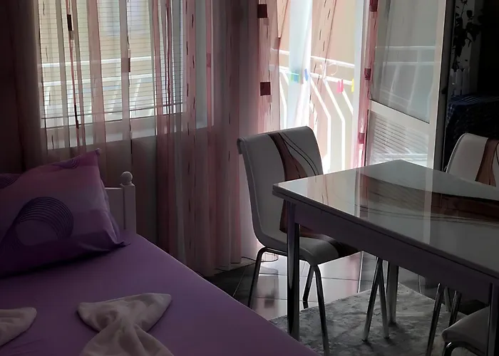 Guesthouse Flora Китен