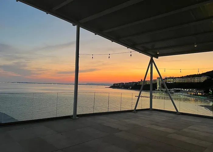 Hotel Amore Beach Елените