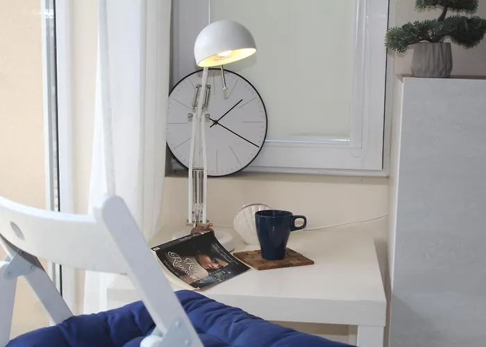 Pet friendly Pomorie Residence 1-Bedroom Apartment With Pool & Free Parking, 300 M To The Beach
