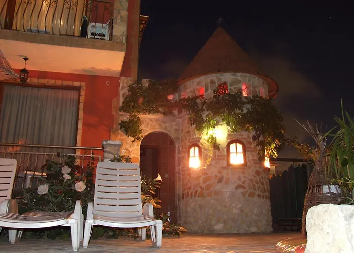 Family Hotel Tropicana Равда