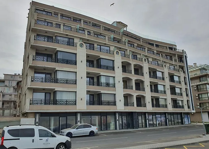 Таня 10 Apartment Pomorie