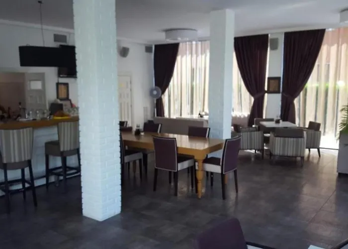 Complex Oazis Aparthotel Равда
