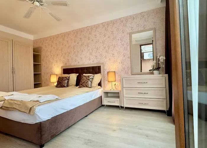 Bratanov Harmony Suites 3 Jungle Sunny Beach