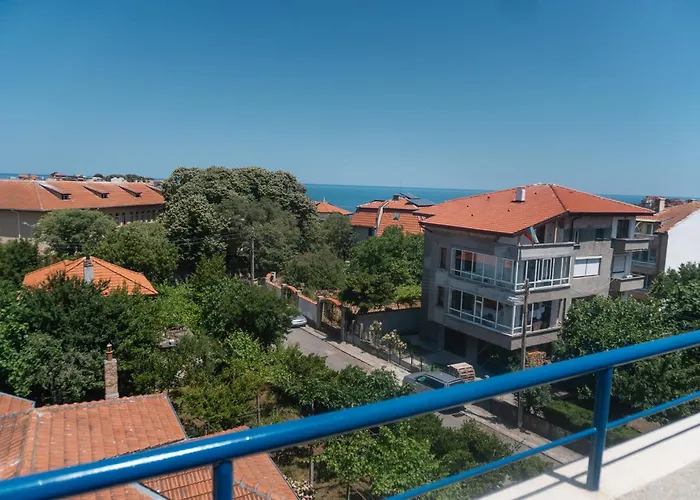 Dream House Hotel Ахтопол