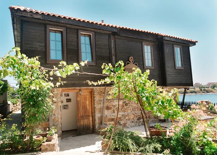 The Greek House Hotel Ахтопол