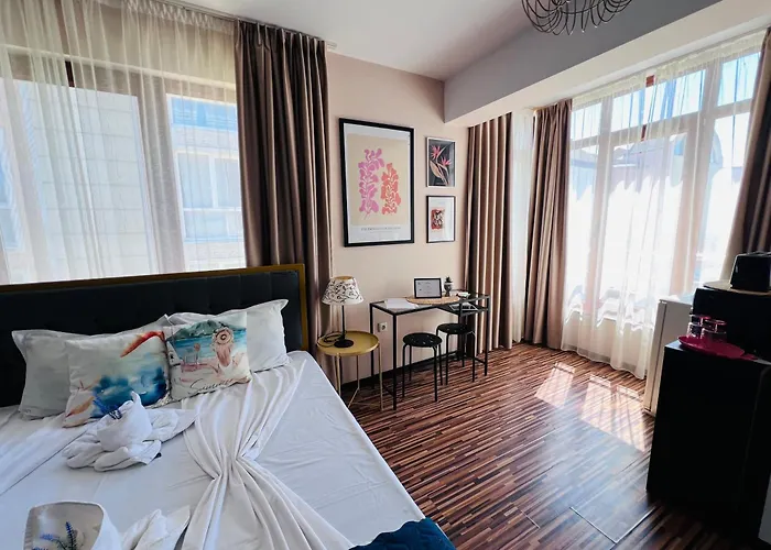 Desi House 302 A Large Cozi Studio Nessebar