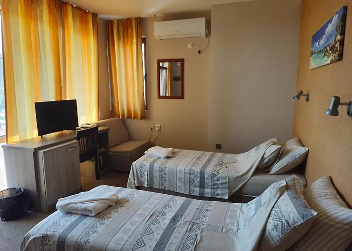Family Hotel Favourite Obzor