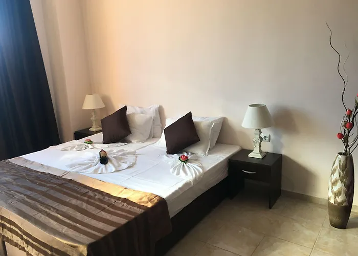 Salt Lake Aparthotel Pomorie