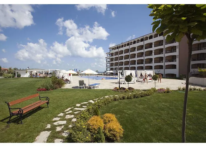 Aparthotel Regina Mare Царево