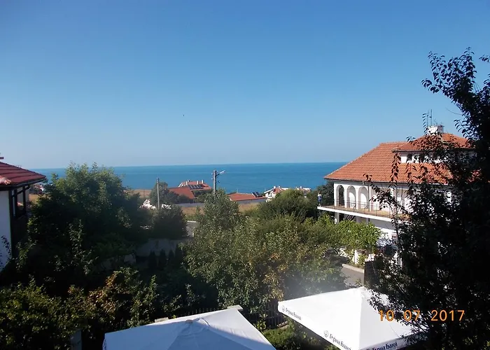 Family Hotel Atlas Синеморец