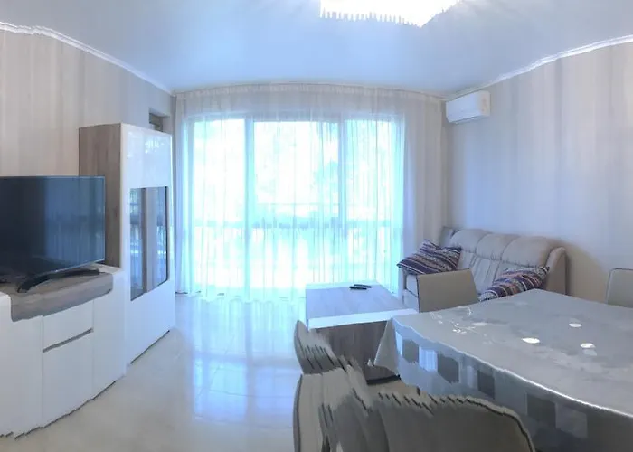 Vigo Luxe Apartment Nessebar