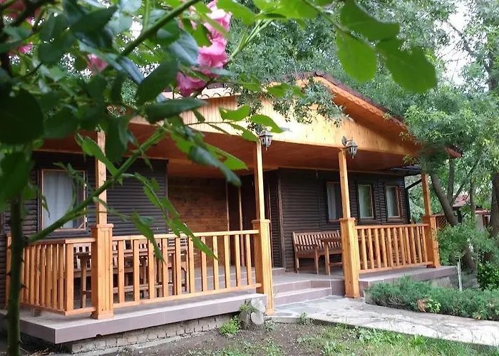 Haustierfreundliches Zora Camping - Bungalows Obsor