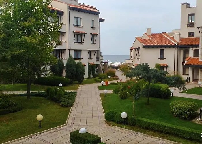 Oasis Resort Лозенец