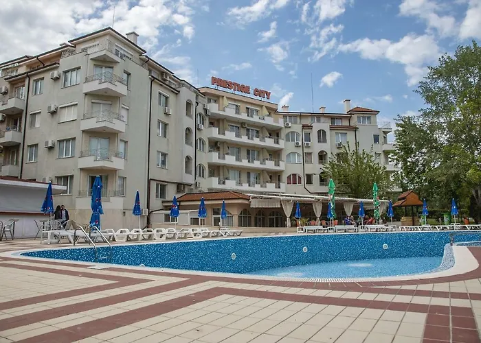 Prestige City 1Bd Apt With Pool Near To Cacao Beach By Flаt Manаger Slantchev Briag acceptant les animaux
