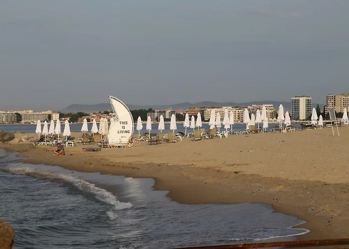 Морски Бряг Светий Влас